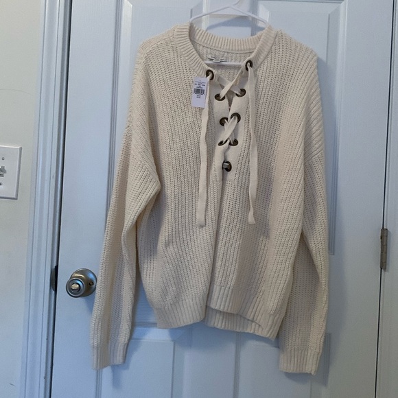 American Eagle Outfitters Sweaters - American Eagle Tie Front Fall sweater-Size Medium
